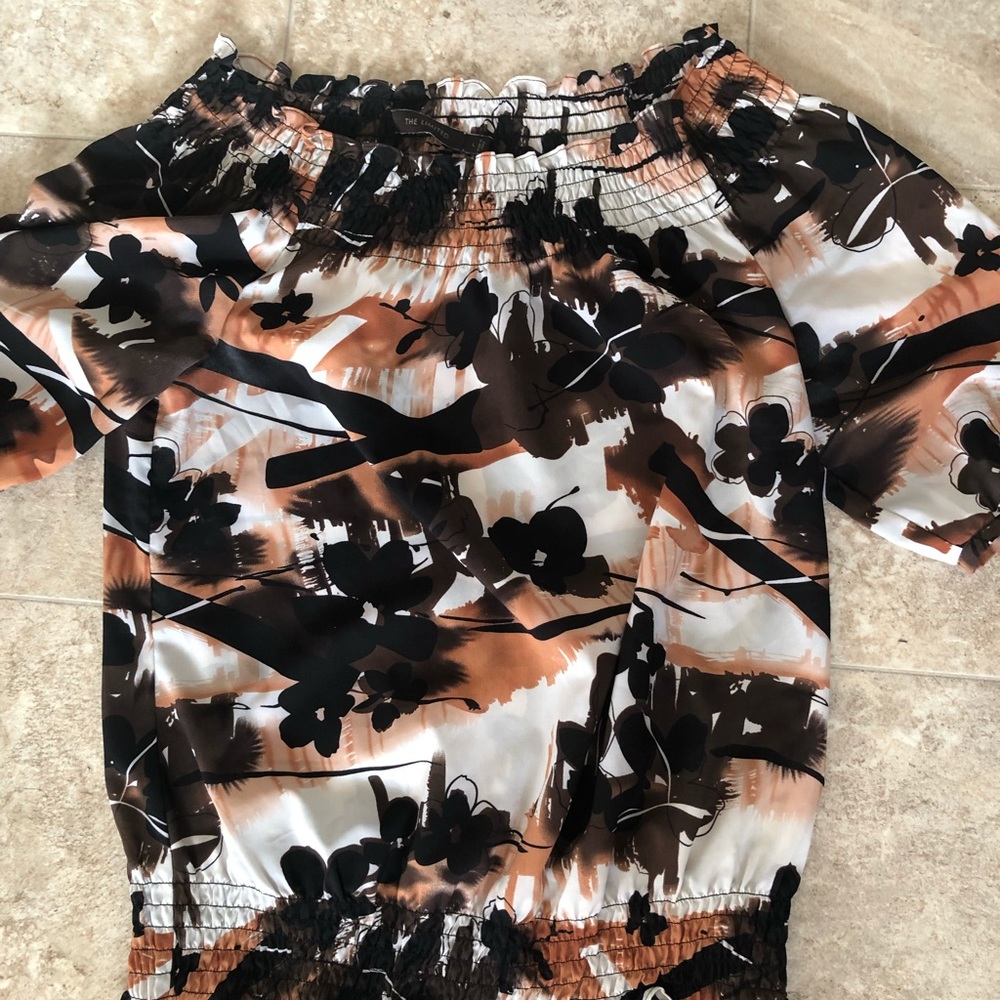 Short sleeve blouse
